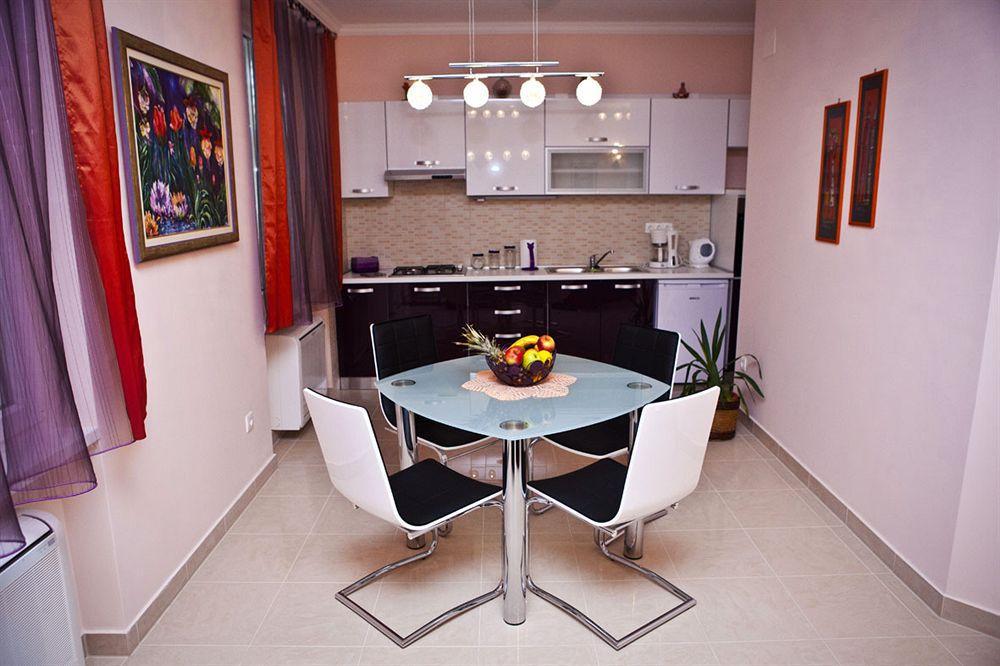 Split Apartments Peric Luaran gambar