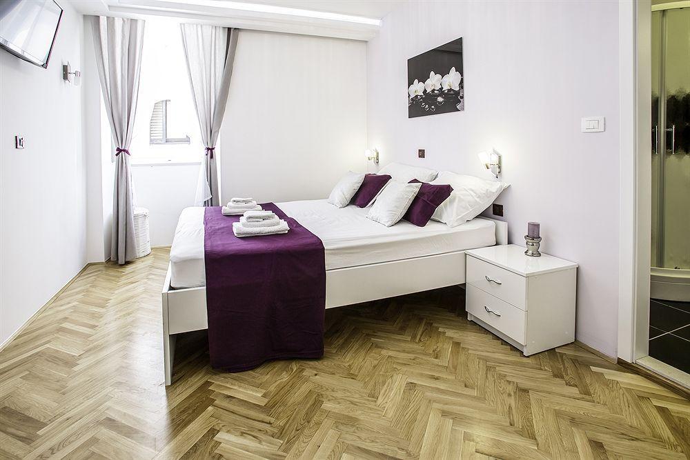 Split Apartments Peric Luaran gambar