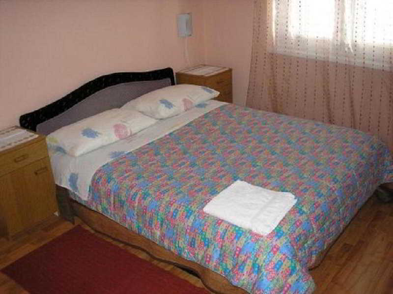 Split Apartments Peric Luaran gambar