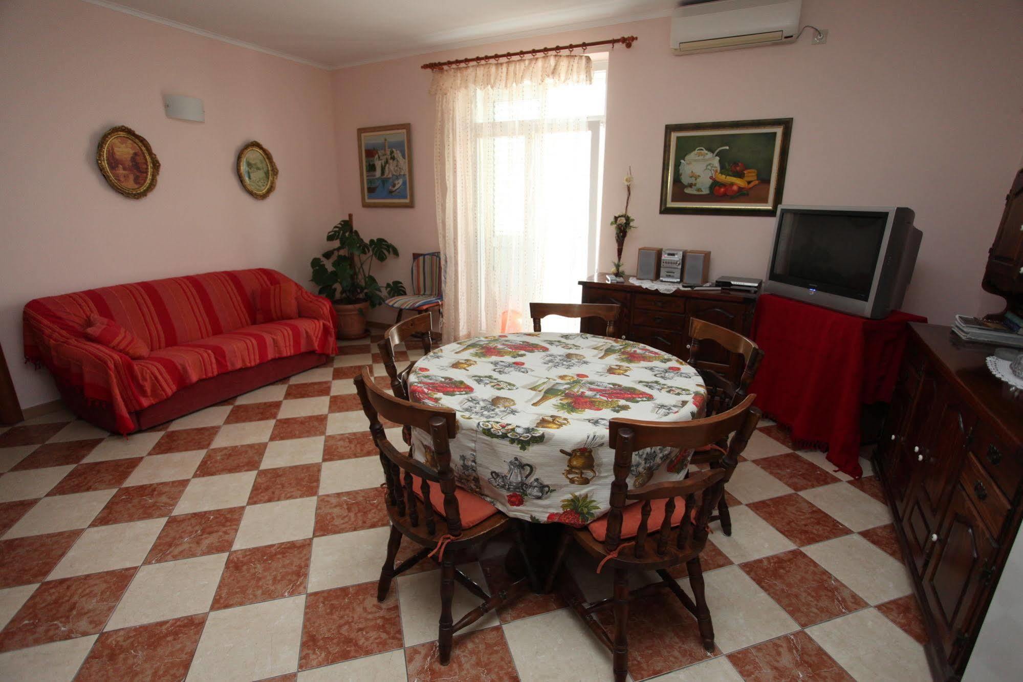 Split Apartments Peric Luaran gambar